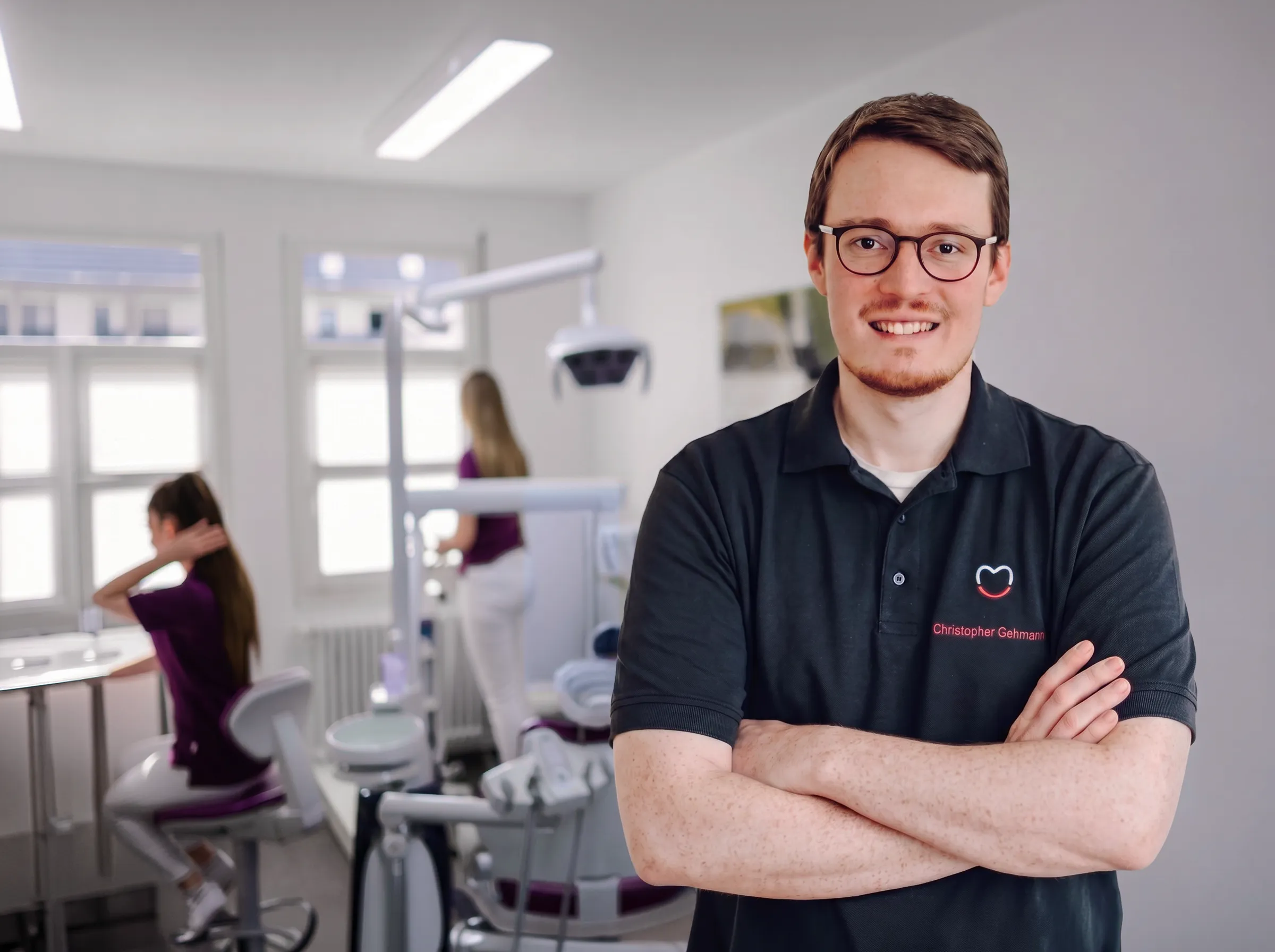 Zweites Porträt von Zahnarzt Christoph in der Zahnarztpraxis Dr. Machon